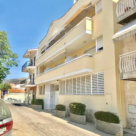 Alegria Center Apartment